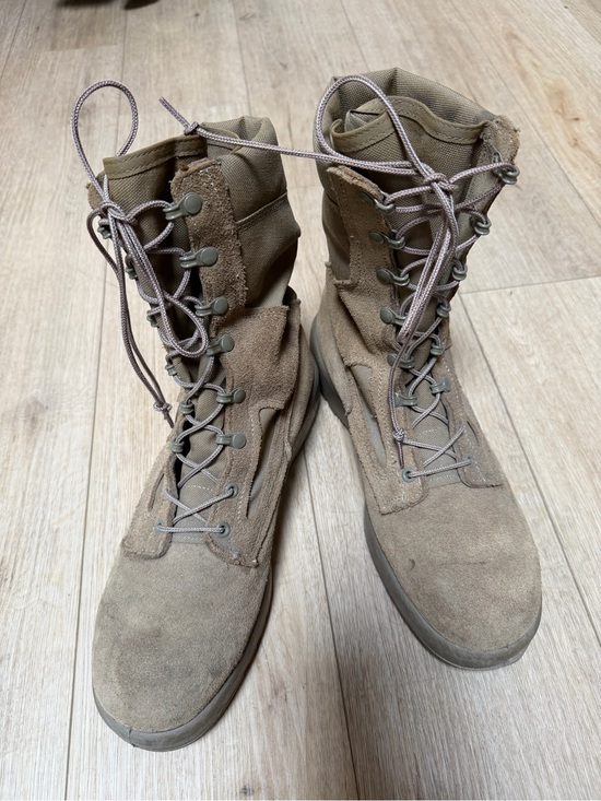 BELLEVILLE 10.5 R Army Flight Mens
Combat Boots Goretex 293 105 Desert
Tan Shoes main image 9